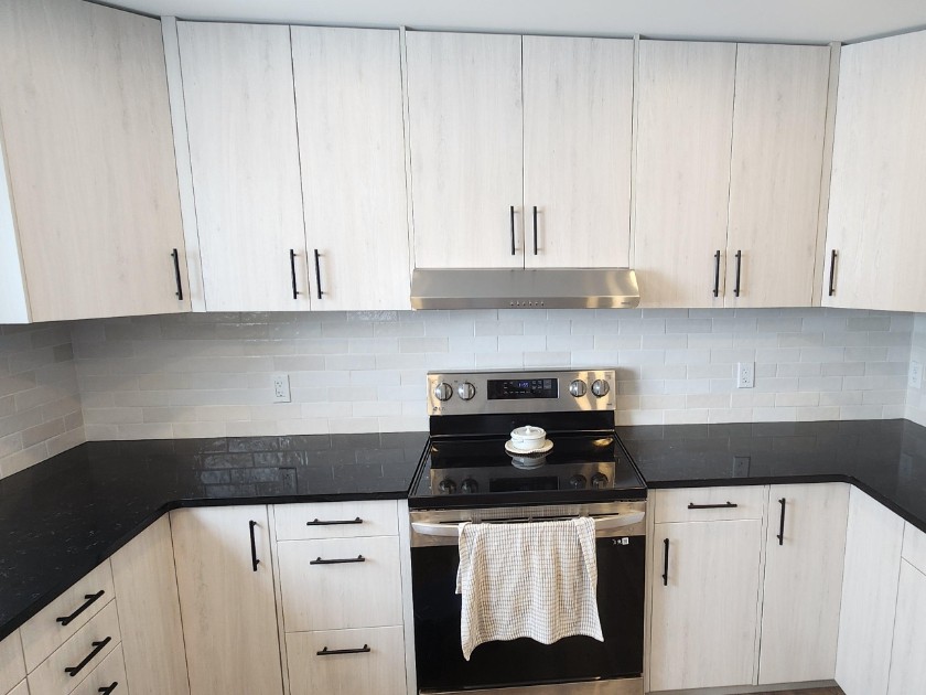 Cabinet Hardware & Accessories