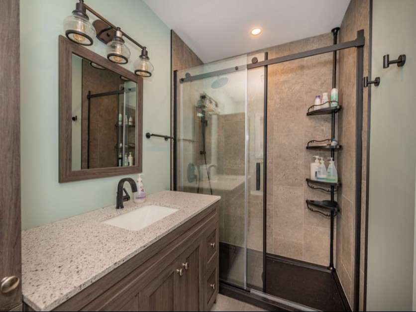 Doors, Storage & Fixtures for a Custom Tiled Shower